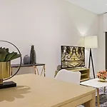 Stylish Apt In The Heart Of Darling Harbour