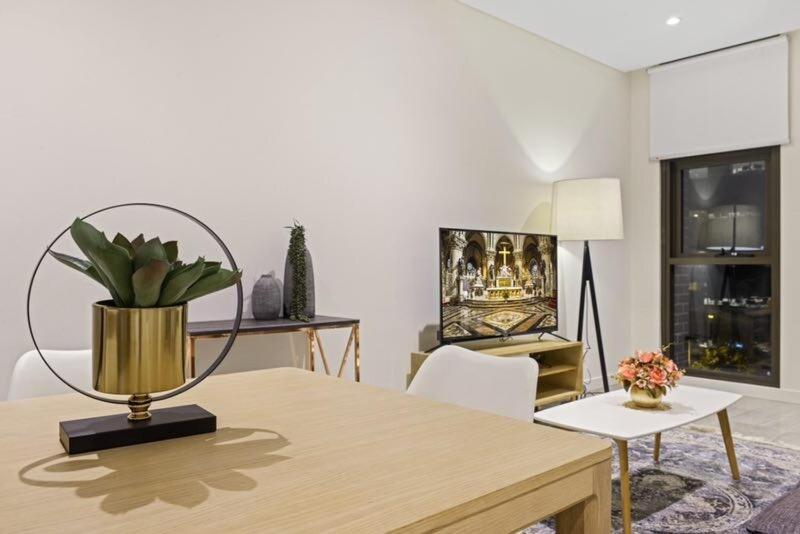 Stylish In The Heart Of Darling Harbour Sydney